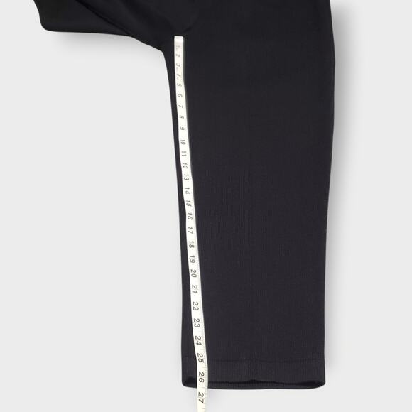 ST. John Separates Black Santana Knit Pleated Pull On Pants Sz 8 Career Classic - Picture 11 of 12